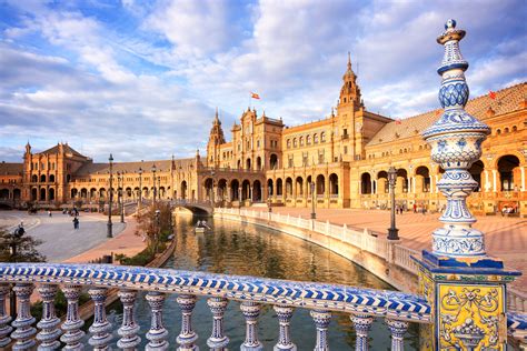 Step Back in Time: Private Tours of Seville's Historical Monuments